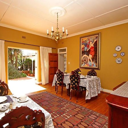 Arum Place Guest House Йоханесбург Екстериор снимка