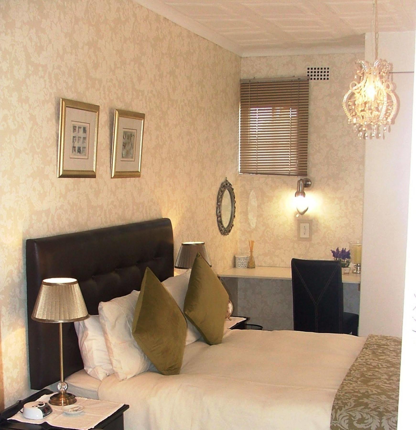 Arum Place Guest House Йоханесбург Екстериор снимка
