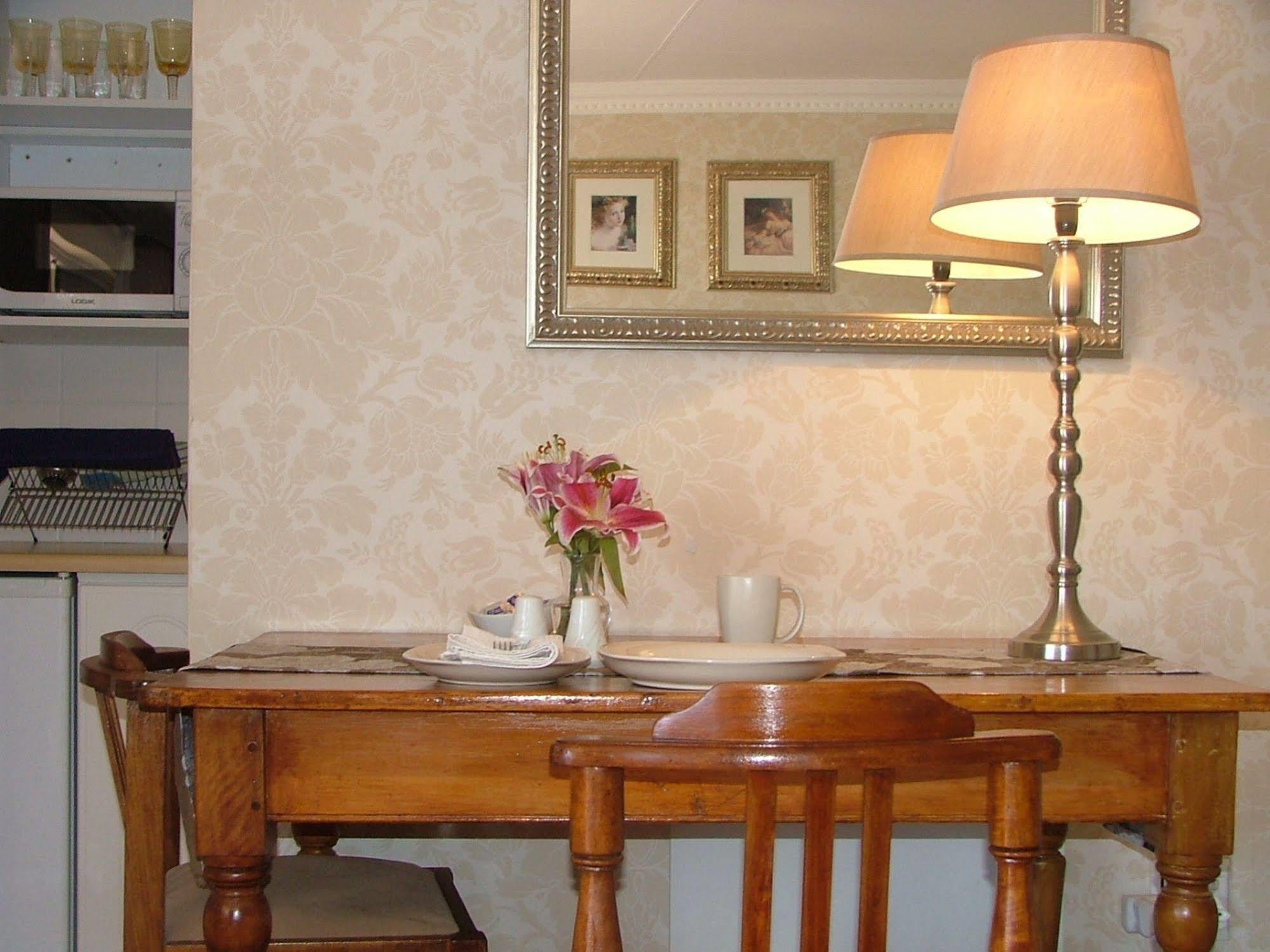 Arum Place Guest House Йоханесбург Екстериор снимка