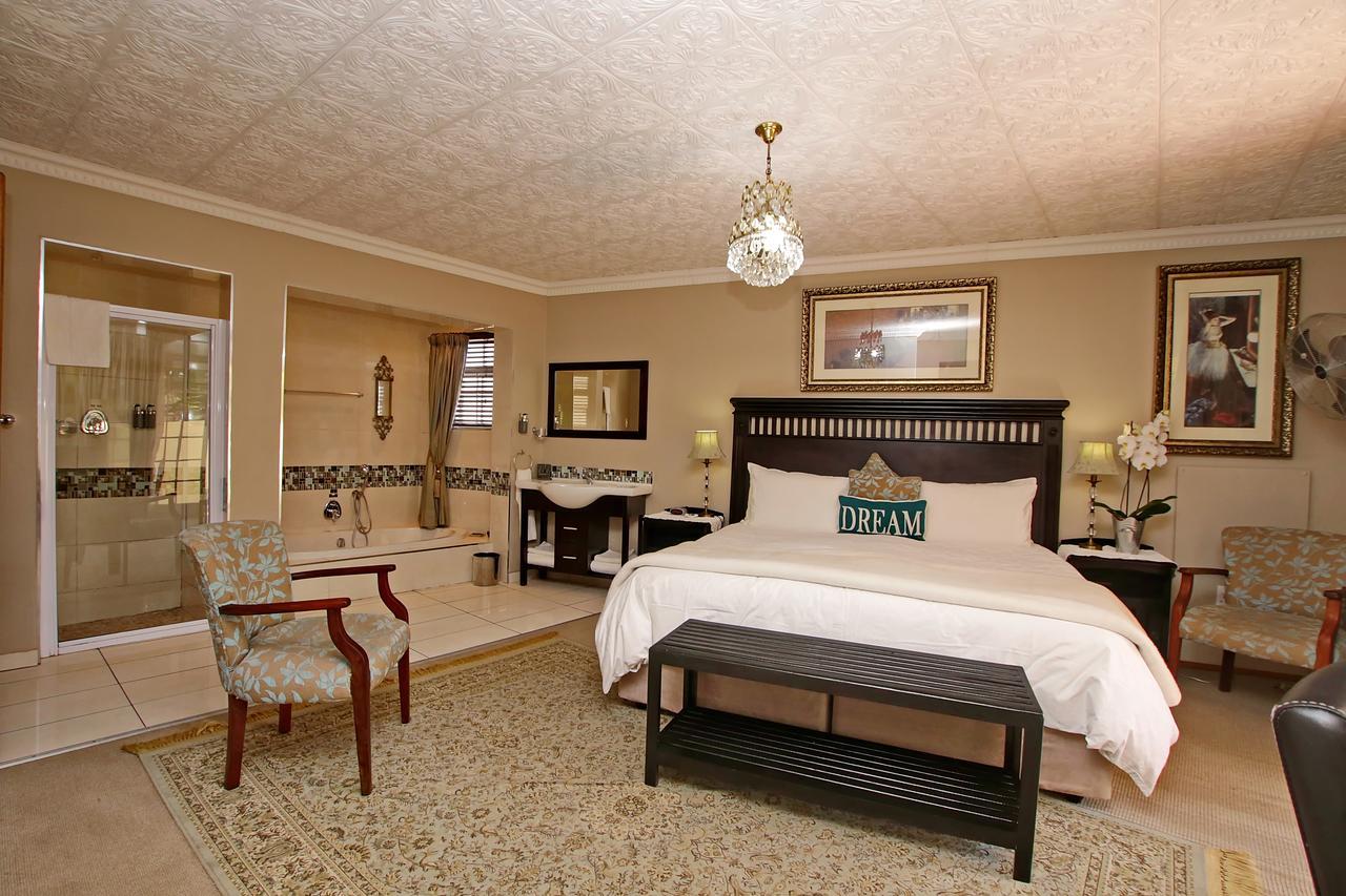 Arum Place Guest House Йоханесбург Екстериор снимка