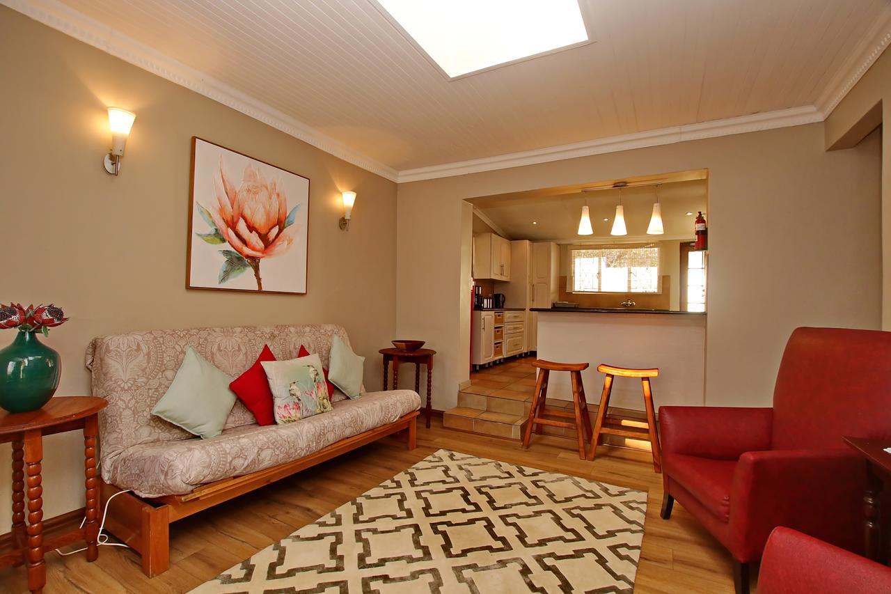 Arum Place Guest House Йоханесбург Екстериор снимка