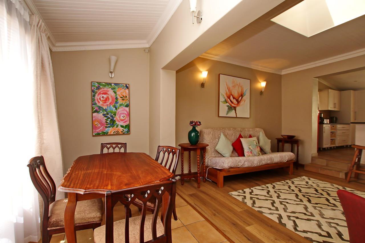 Arum Place Guest House Йоханесбург Екстериор снимка