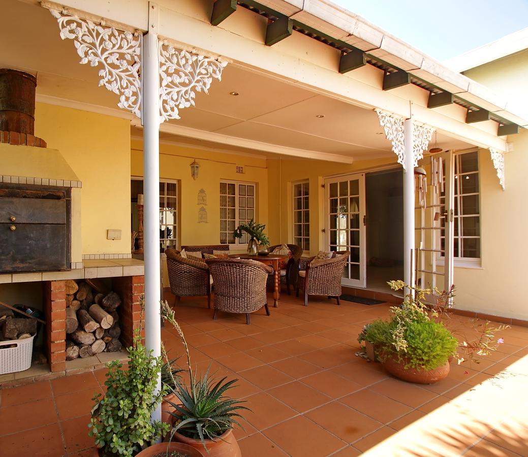 Arum Place Guest House Йоханесбург Екстериор снимка